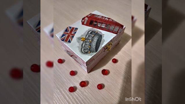 Шкатулка деревянная 