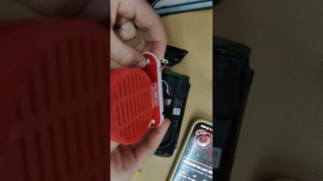 Паль динамиков ? JBL GO3 смотреть онлайн