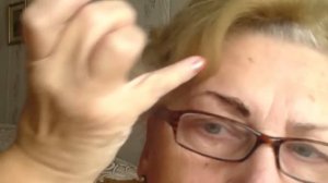 Как покрасить брови в домашних условия