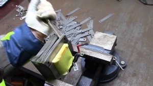 Разбираем трансформатор. Бесплатная медь.