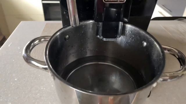 Очистка от накипи кофемашина Delonghi Autentica (Делонги Аутентика). Простая инструкция. смотреть онлайн