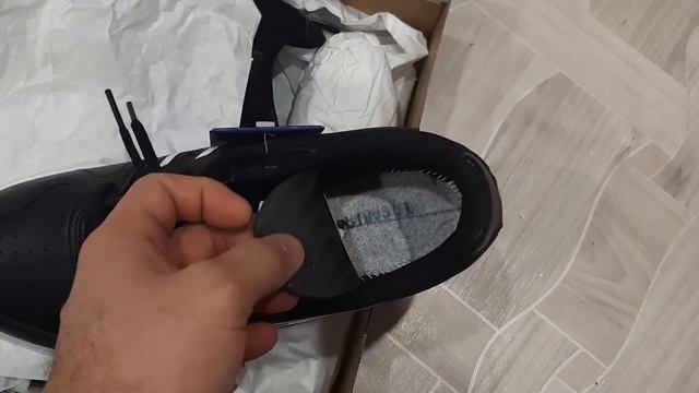 ОБЗОР кроссовки Asics COURT SLIDE MAN смотреть онлайн