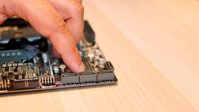 ASUS PRIME A320M-K MATX Motherboard - First Look and Unboxing смотреть онлайн