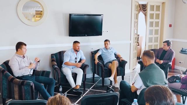 Инвестиции в загородную недвижимость; перспективы развития малого и среднего бизнеса в России