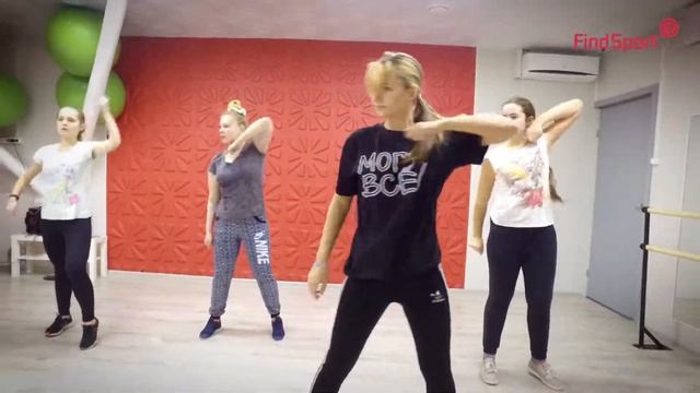 Танцуйте всей семьей вместе с Киви Дэнс! смотреть онлайн