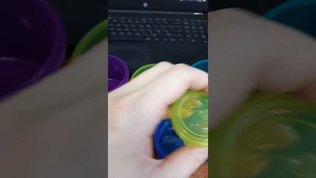 Часы на белом браслете, набор контейнеров. Каталог Avon 8/2019 смотреть онлайн