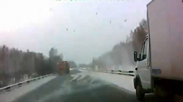 Знакомьтесь, мистер Стальные яйца смотреть онлайн
