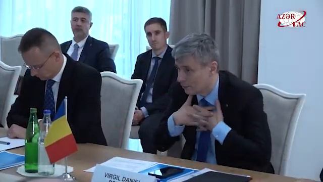 Состоялось первое заседание министров четырех стран по развитию и передаче зеленой энергии смотреть онлайн