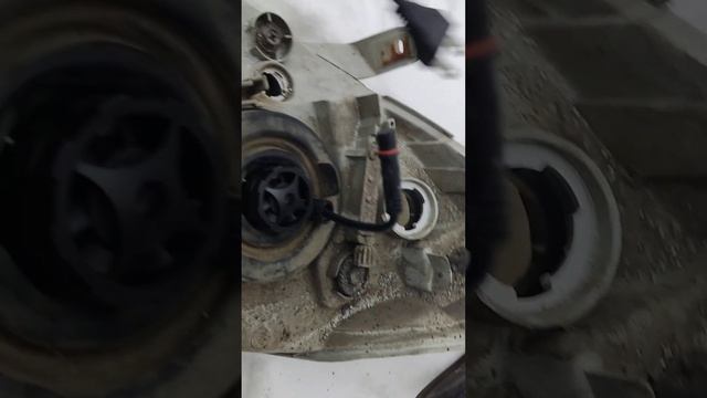 Toyota Duet/daihatsu Starlet установка H4 Bi-led ламп подробно.