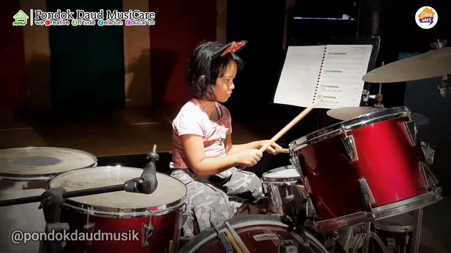 Naik-Naik Ke Puncak Gunung - Gabrielle II Student On Stage [Drum Class/Basic] смотреть онлайн