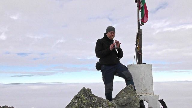 Камен Дел - пик с лучшим видом на Софию, или облака. Голям връх, Момина Скала, Алеко. Болгария. смотреть онлайн