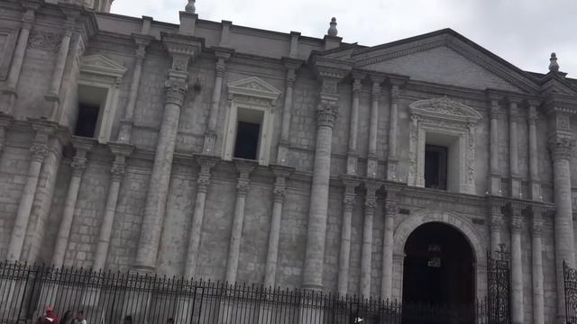 Центральная площадь Лимы - Плаза Майор Plaza Mayor (Palaza de Armas) смотреть онлайн