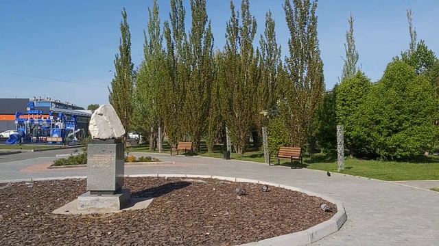 Чудесный сквер в Уссурийске. смотреть онлайн