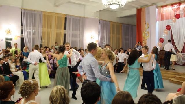 лицей 15 вальс 2014 выпускной саратов смотреть онлайн