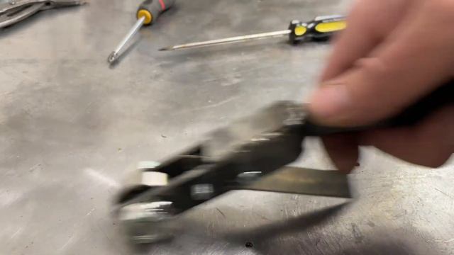 HOMEMADE TOOL INVENTION смотреть онлайн