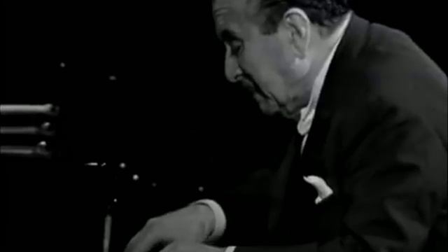 Людвиг ван Бетховен. Соната для фортепиано № 23 фа-минор (F-moll), op. 57 «Аппассионата». смотреть онлайн