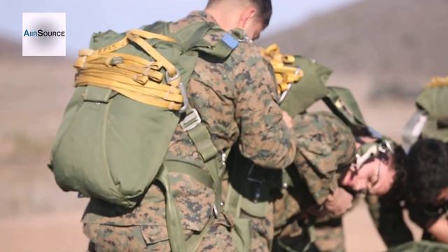 CH-46E Sea Knights - Jump Training aboard Marine Corps Base Camp Pendleton смотреть онлайн