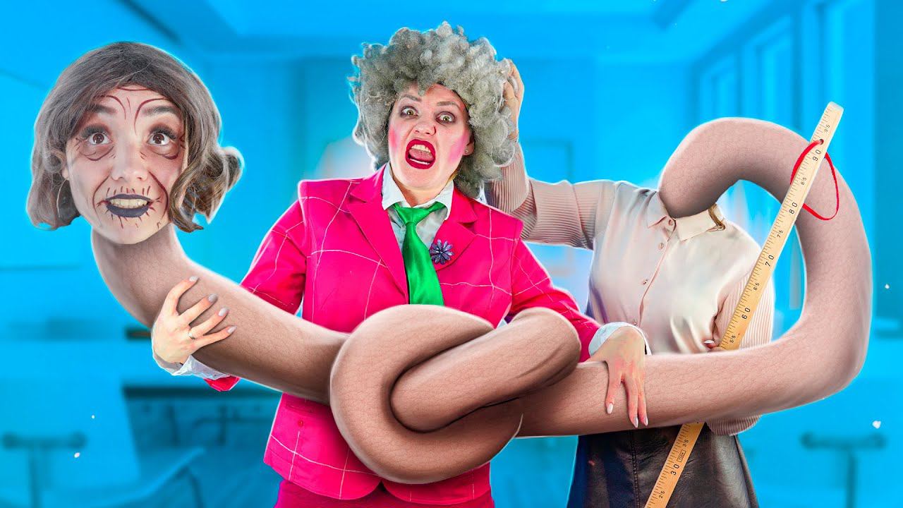 ДОБРАЯ и ЗЛАЯ СЕСТРА! СТРАШНАЯ УЧИЛКА 3D против УЧИТЕЛЬНИЦЫ МАЛЕНЬКИЕ КОШМАРЫ в РЕАЛЬНОЙ ЖИЗНИ! смотреть онлайн