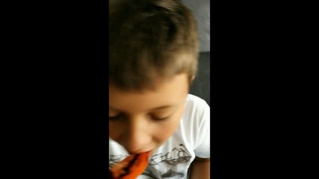 Вкусняшка Шоу: Тандори чикен в Лимассоле, Кипр, ресторан Doolallys смотреть онлайн