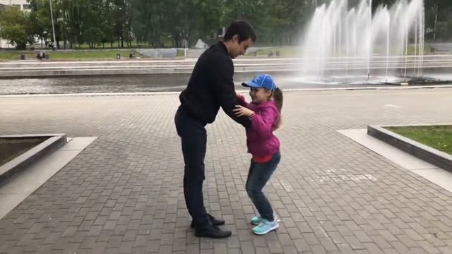 Милана и Папа смотреть онлайн