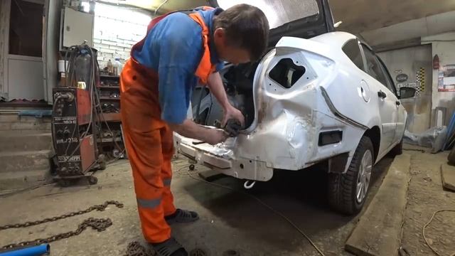 Ремонт машины подписчика #6! Сразу два авто в выпуске. Мерседес + Лада Гранта. смотреть онлайн