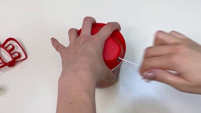 Клубничный лёд в формочках для мороженого / www.tupperware-spb.ru смотреть онлайн