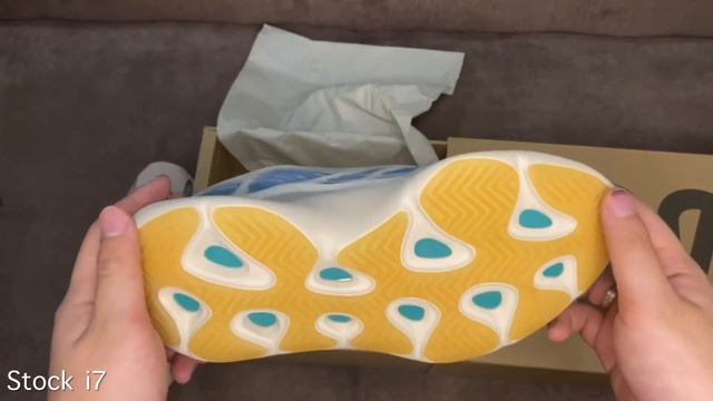 The best color way (Yeezy 700 V3 Kyanite) смотреть онлайн