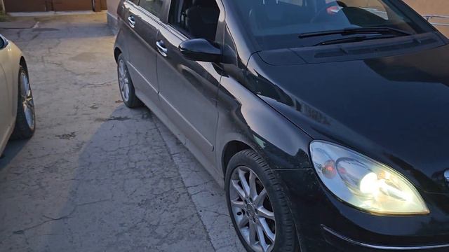 Mercedes-Benz B180 CDI Turn signals in mirror tuning. смотреть онлайн