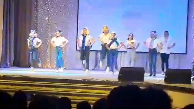 спектакль "Здравствуй ёлка Новый год" смотреть онлайн