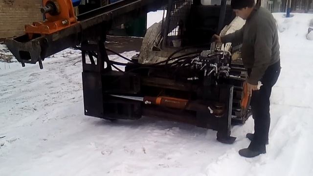 Буровая установка , навесное для мини погрузчика смотреть онлайн