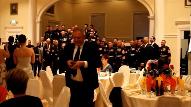 Marines sing Marine Corps Hymn смотреть онлайн
