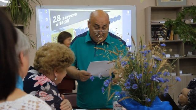 Михаил Качусов с новой книгой "Васильковое поле" смотреть онлайн