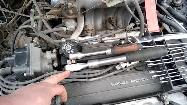 Снятие стартера на Хонде CR-V 1 смотреть онлайн