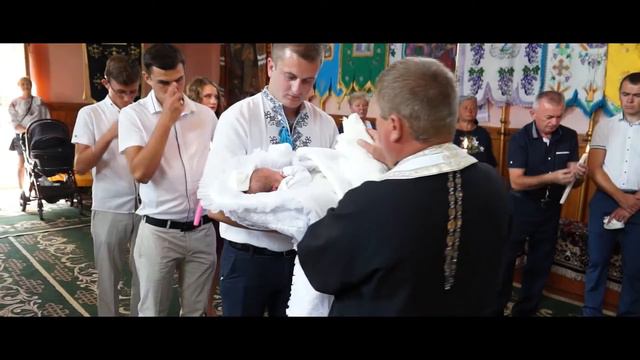 Хрестини смотреть онлайн