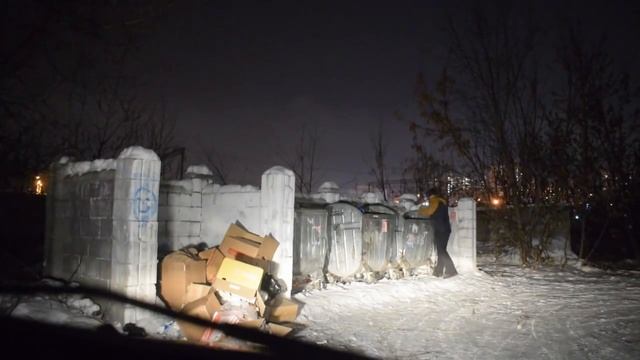 НАХОДКИ на МУСОРКЕ. Деньги в Мусорке. В поисках МЕДИ, ЛАТУНИ. Dumpster Diving in SIBERIA. смотреть онлайн