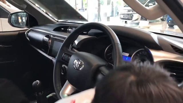 WIN | รีวิว Toyota Hilux REVO TRD 2019 แต่งซิ่ง ฉายา ตัวเตี้ย หน้าหล่อ смотреть онлайн