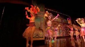 Невероятные выступления кабаре «Мулен Руж»