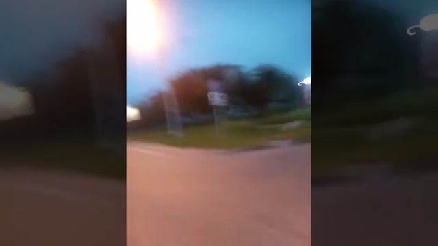 Пробная Ночёвка В Землянке, С треском провалилась!!! Жить Там Невозможно!!! Комары, 🐜, И Даже🐁!!!! смотреть онлайн