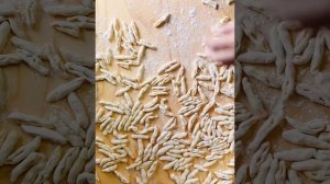 КУМЫКСКИЙ И ЧЕЧЕНСКИЙ ХИНКАЛ СУШЕННЫМ МЯСОМ И КОЛБАСОЙ