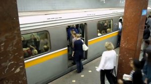 Вагоны 81-720/721 «Яуза» на ст. ''Каширская''/Subway cars «Yauza» in Moscow metro (10.08.2011)