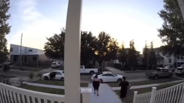 Karen Tries To Steal My Package Then Gets INSTANT KARMA смотреть онлайн