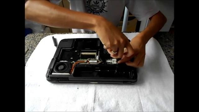 Desmontando Notebook acer aspire 4710 series parte 1 смотреть онлайн