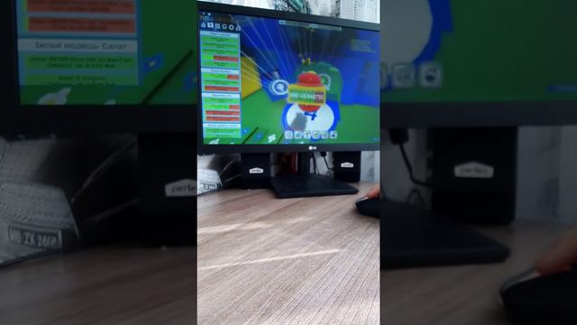 ИГРАЕМ В Bee Swarm Simulator🐝 ОТКРЫЛ ЗОЛОТОЕ ЯЙЦО🐶 И Royal Jelly🐒.БУМ🤯💣💣💣 смотреть онлайн