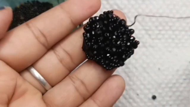 Diy - Treandy earrings !! Diy seed bead earring. Beginer bead earrings or perl Earrings .#yt #diy смотреть онлайн