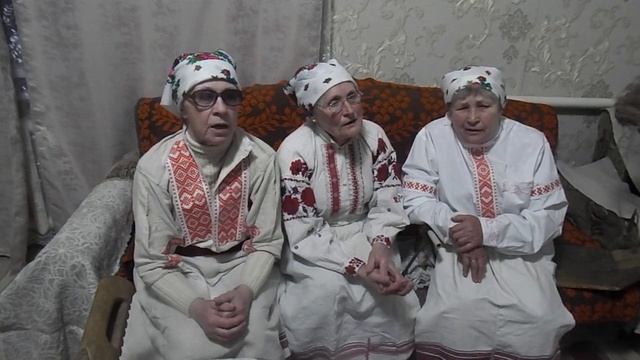 На краю леревни смотреть онлайн