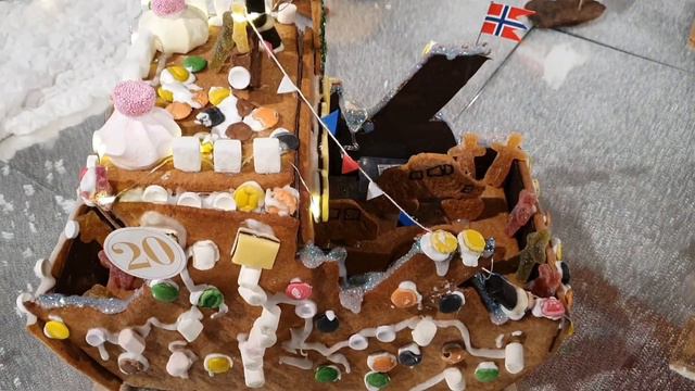 Городок из имбирного печенья! 🍪 Pepperkakeby!