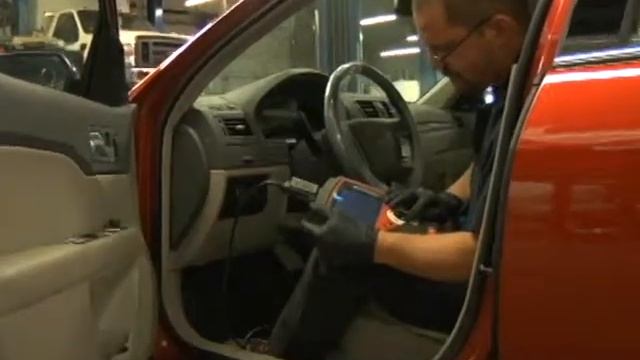 What does my Check Engine Light mean? Naperville Aurora IL 60540 смотреть онлайн