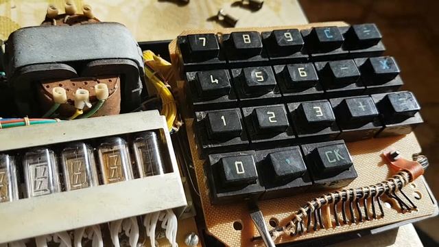 Калькулятор Электроника 4-71Б разборка смотреть онлайн