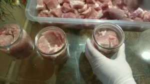 Тушёнка свиная в автоклаве.