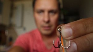 Рыбацкие хитрости. Как, без травм, поменять крючки на воблере.